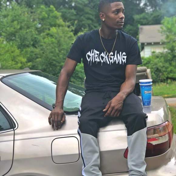 Meet your Posher, Raymond - Picture 1 of 1